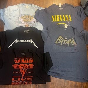 Band tees and a Batman tee - Mens XL lot of 5